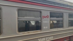 Поезд «Белгород-Санкт Петербург» остановился на путях из-за прилёта снаряда ВСУ под Белгородом 
