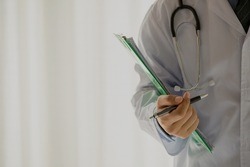Количество жалоб на врачей в Старом Осколе выросло трехкратно за год