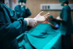 Хирурги белгородского Старого Оскола провели 30 операций по замене тазобедренного сустава