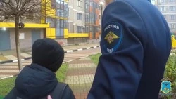 Белгородский полицейский зачитал рэп для школьников