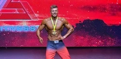 Пожарный из Борисовки одержал победу на областном чемпионате по бодибилдингу