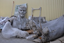 Памятник Владимиру Ленину  вернётся в Белгород 22 апреля 