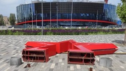 Пять деревьев и три арт-объекта упали из-за сильного ветра в Белгороде в течение суток 
