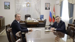 Вячеслав Гладков смотрит прямую линию президента с курскими коллегами
