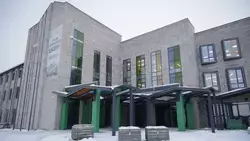 Вячеслав Гладков проинспектировал ход строительства школы в Стрелецком