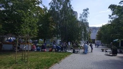 Торговая точка на Харгоре мешает жильцам МКД шумом и антисанитарией