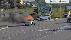 Автомобиль загорелся на ходу на выезде из Белгорода