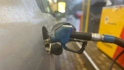 Цена бензина марки АИ-98 достигла почти 93 рублей за литр в Белгородской области