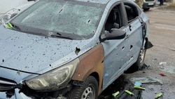 Осколки взорвавшегося дрона-камикадзе ВСУ повредили автомобиль в Шебекино