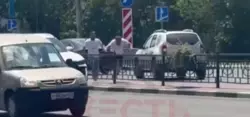 Бита против пистолета: мужчины устроили разборку со стрельбой на трассе в центре Белгорода