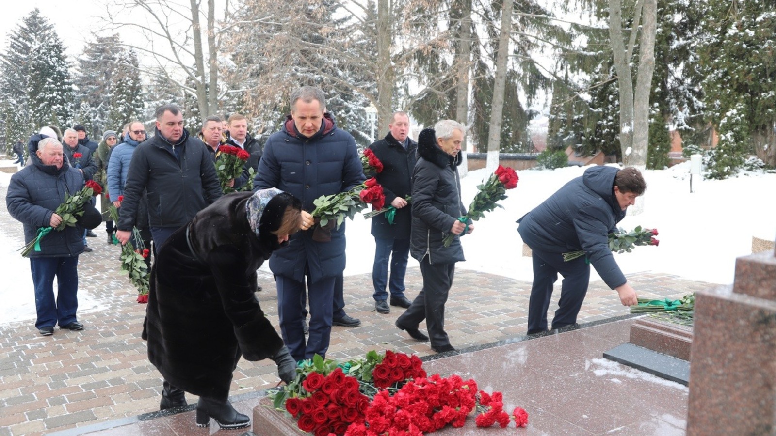 О таких людях должны помнить вечно»: белгородские власти почтили память  Василия Горина