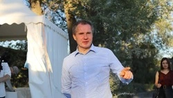 Вячеслав Гладков поздравил белгородцев с Днём Победы