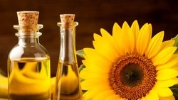 Вячеслав Гладков поделился обзором цен на подсолнечное масло в Белгородской области 