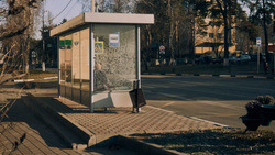 Автобусные остановки в Белгороде отмывают после зимы