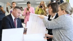 Александр Шуваев проголосовал на выборах в Белгороде