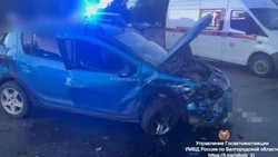 Проехавшая на красный сигнал автоледи спровоцировала ДТП с четырьмя пострадавшими в Старом Осколе