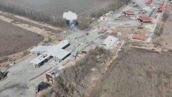 Минобороны РФ показало кадры уничтоженной техники ВСУ и сбегающей из белгородского приграничья ДРГ