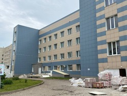 Иконников: «Поликлинику в Алексеевке сдадим в срок, а реабилитацию сделаем круглосуточной»