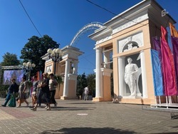 Входную группу в центральном парке Белгорода планируется сдать в сентябре