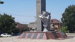 В Белгороде отреставрируют братскую могилу на Сумской