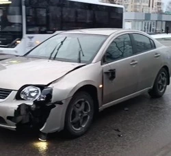 Иномарка насмерть сбила мужчину на Богдана Хмельницкого в Белгороде 