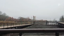 Гладков проинспектировал ход строительства второй очереди парка «Берега» в Белгороде