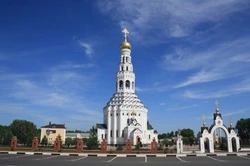 Митрополит Иоанн: «Нам нельзя терять достоинство народа-победителя»