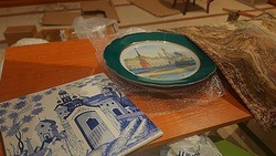 Более 90 образцов коллекционного фарфора привезли на выставку в Белгородский художественный музей