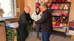 Студент из Ивнянского округа открыл магазин цветов и подарков благодаря соцконтракту 