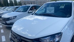 Больницам Белгородской области вручили 22 новые машины