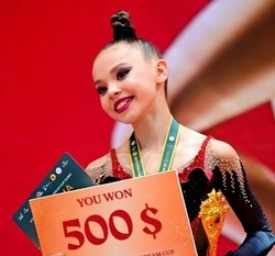 Юные гимнастки из Белгородской области завоевали золото и бронзу на турнире в Дубае