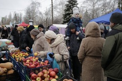«Пока не придёшь с палкой, ничего не произойдёт»: Гладков возмутился отсутствием ярмарок в Валуйках