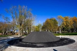 Футуристичная горка-холм появилась в белгородском парке «Берега»