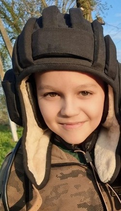 Военные приехали с подарками к 8-летнему мальчику Алёше из Белгорода