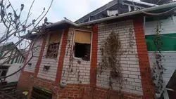 Мужчина и женщина ранены при ударе дрона ВСУ по частному дому в Белгородском округе 