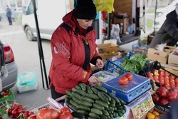 Глава белгородского Минсельхоза и продовольствия опроверг фейки о дефиците продуктов в магазинах 