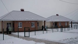 Двое детей-сирот получили ключи от новых домов в Чернянском районе 