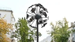 Скульптура «Одуванчик» появилась в центре Белгорода