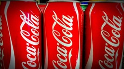 Coca-Cola приостановила работу в России