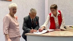 В Белгородской области 348 мужчин и 248 женщин старше 60 лет вступили в брак в 2023 году 