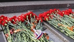 Бойцы группировки «Север» возложили венки к мемориалам в Белгородской области в День Победы