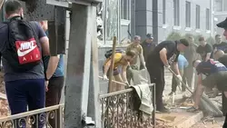 В Белгороде продолжается ликвидация последствий ночной атаки БПЛА