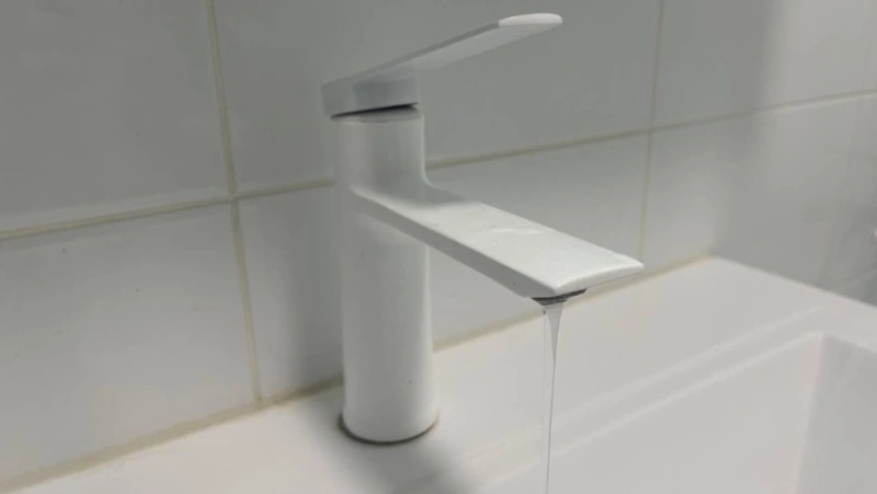 Жители 12 улиц Белгорода остались без воды из-за аварии