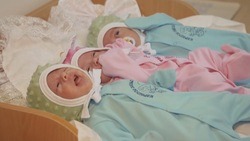 В Белгородской области с начала года родились 126 пар двойни и две тройни