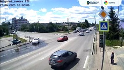 Лихач на «Мерседесе» устроил гонку с полицией в Белгороде