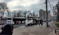 Автобус на проспекте Богдана Хмельницкого в Белгороде потушен