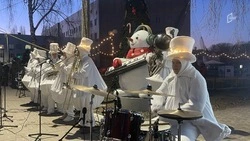 Десант Дедов Морозов высадился на крышу детской больницы в Белгороде 