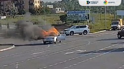 Автомобиль загорелся на ходу на выезде из Белгорода