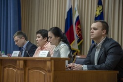 Антон Иванов утвердил первых 10 членов Общественной палаты Белгорода 