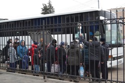 Белгородцам объяснили установку забора на ж/д вокзале  